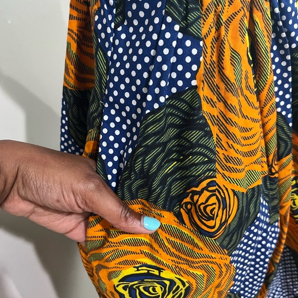 Anthropology dress. Size 4. Lined and beautifully designed. It has pockets!! - Picture 5 of 7